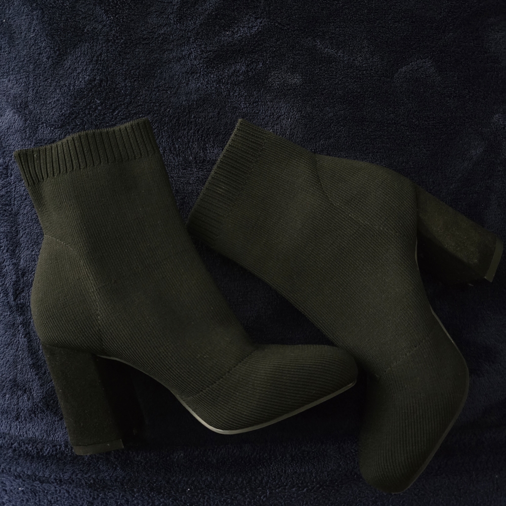 MIA Erika Pull On Ankle Boot Bootie Women's sz 5